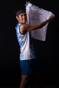 BIB: 2195
                            <button type="button" onclick="openModal(8895659)" class="btn btn-primary btn-sm float-right btn-popup" data-toggle="modal" data-target=".modal-high-quality">
                        <i class="fas fa-shopping-cart"></i> Add to Cart
                    </button>
                                            <button type="button" onclick="isThisMe(8895659, true)" class="btn btn-success btn-sm float-right btn-popup btn-isme hidden" data-toggle="tooltip" data-placement="bottom" title="นี่คือรูปของคุณใช่ไหม คลิกที่นี่เพื่อเอาเข้าอัลบั้ม">
                        <i class="fas fa-plus"></i> Add to album
                    </button>
                    <button type="button" onclick="isThisMe(8895659, false)" class="btn btn-warning btn-sm float-right btn-popup btn-isnotme hidden">
                        <i class="fas fa-ban"></i> Remove from album
                    </button>